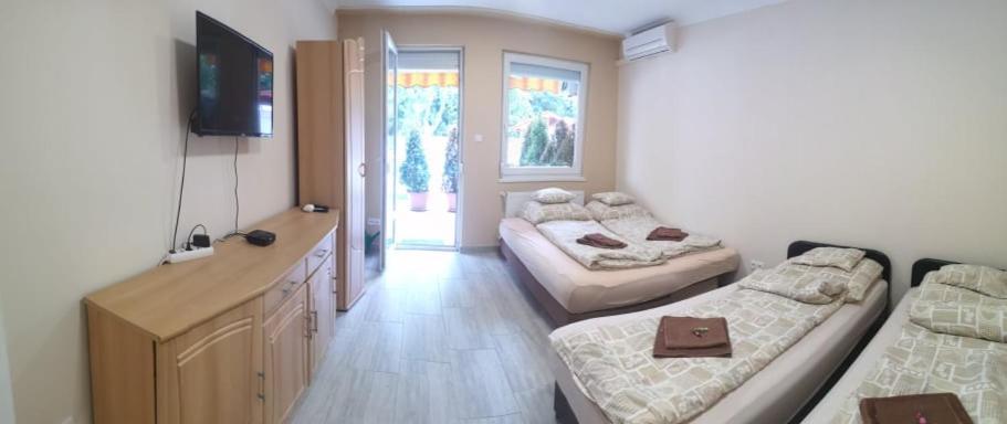 Relax Beach Apartman Hajdúszoboszló Buitenkant foto