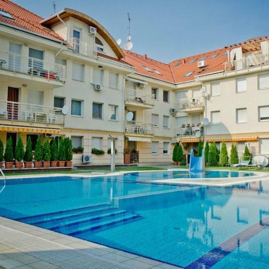 Relax Beach Apartman Hajdúszoboszló Buitenkant foto